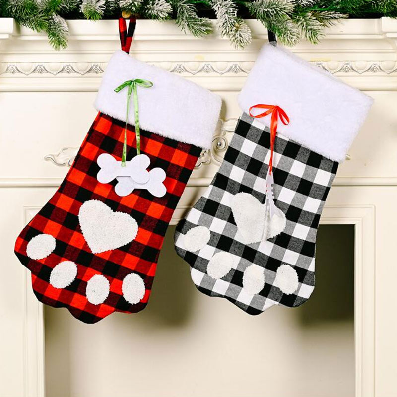 Grid Style Hanging Paw Shaped Christmas Socks for Christmas Gifts Stocking